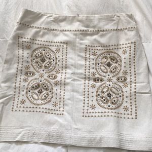 Detailed skirt